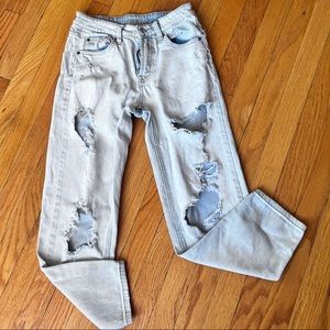 Wild Fable Ripped Light Wash High Rise Mom Jean Size 00